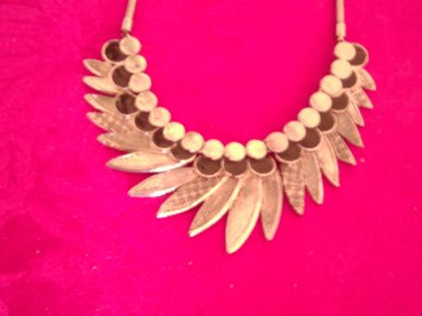 COLLIER METAL PLUME